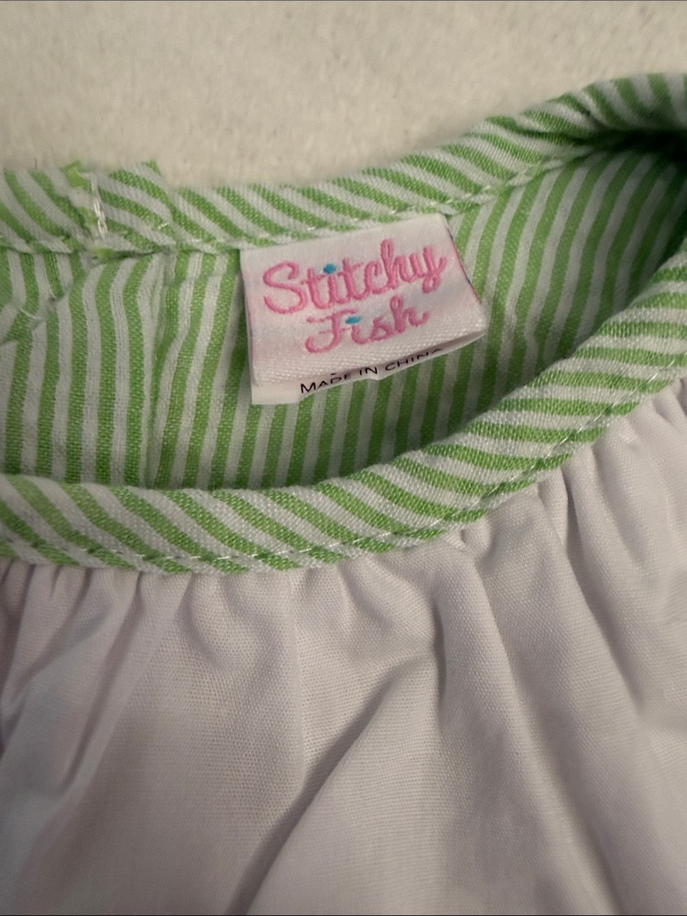 Stitchy Fish Girls Green Seersucker Dress with Pink Flamingo Collar - Picture 2 of 6